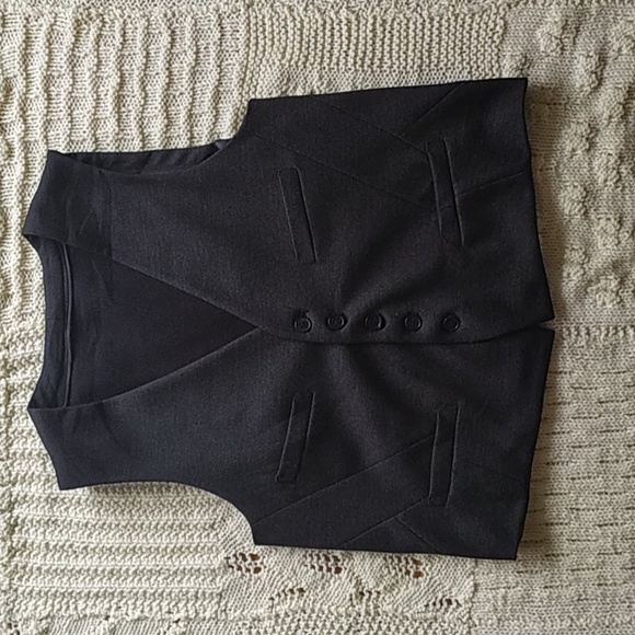 Le 31 Vest with Pocket and Stitching Details - Picture 3 of 12